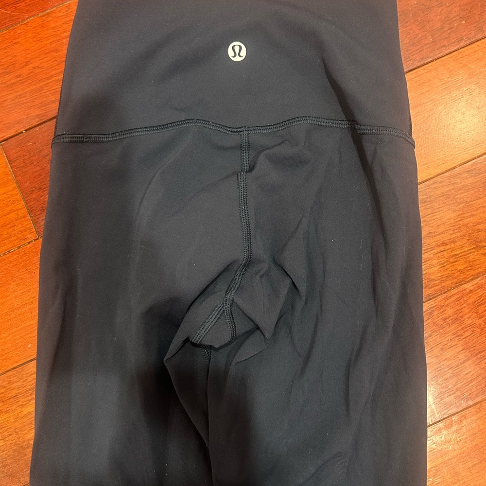 Lululemon navy blue Wunder Under Tight 28”